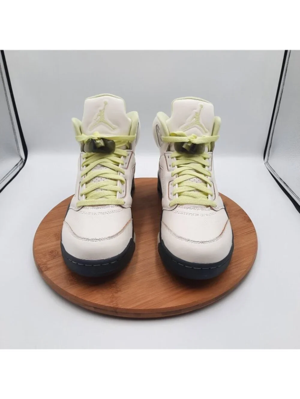 Nike Air Jordan 5 Mens Size 9 Shoes Retro Luminous Green Basketball Sneakers NEW